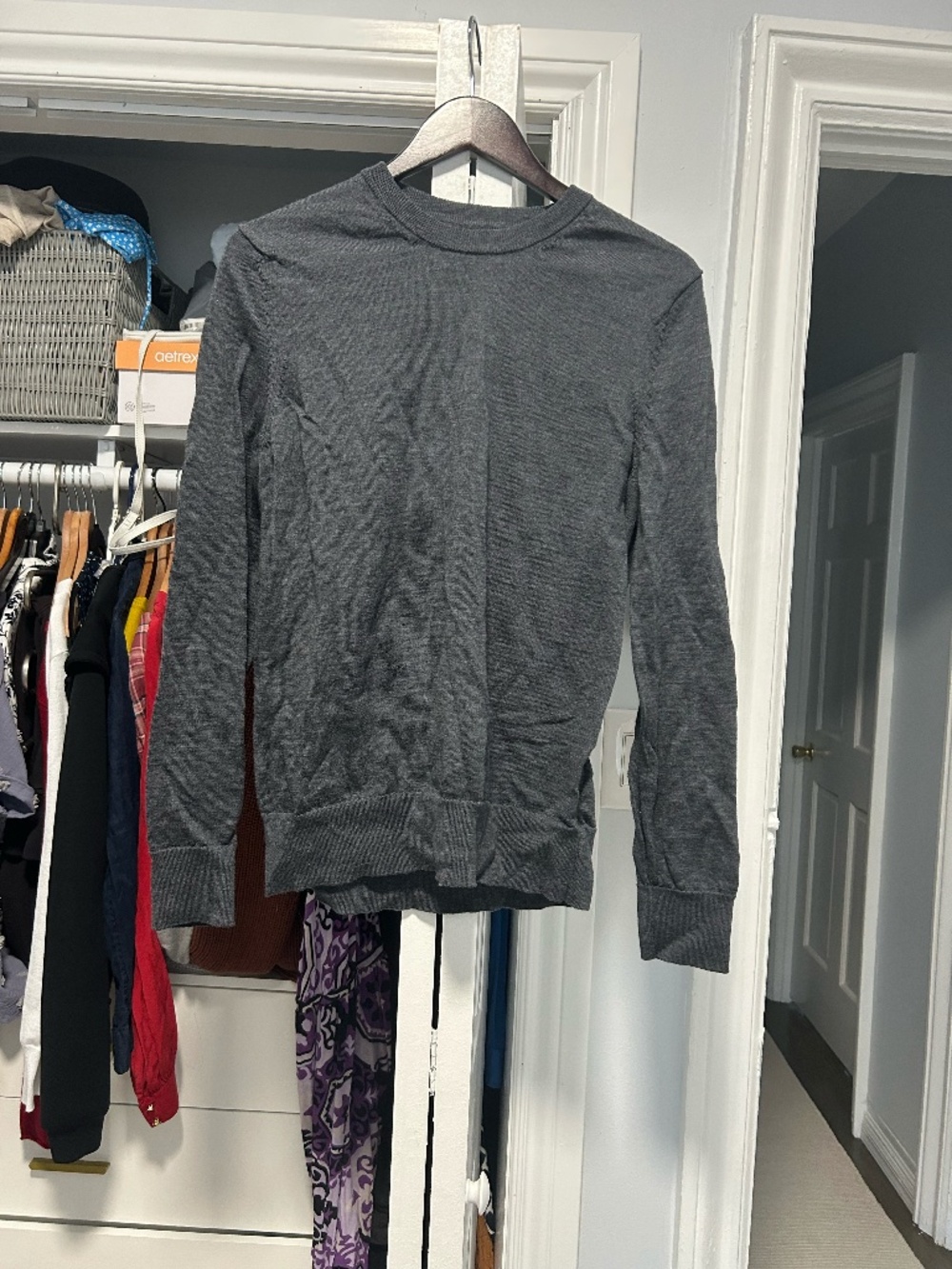 Brooks Brothers 100% Merino Wool Men's Sweater size Medium